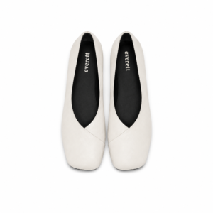Solene Flat In White