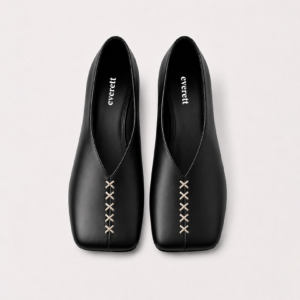 Merra Flat In Black
