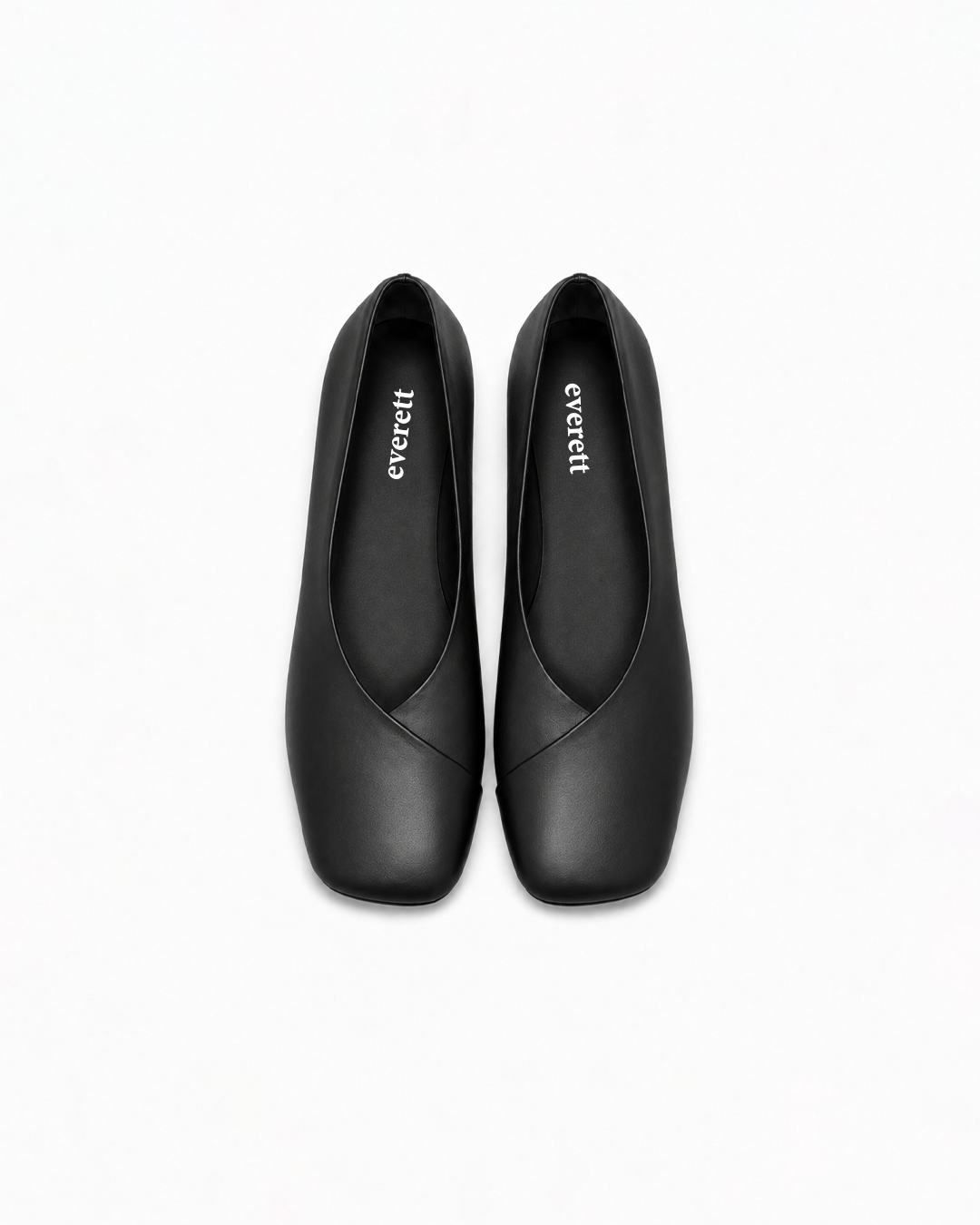 Solene Flat In Black