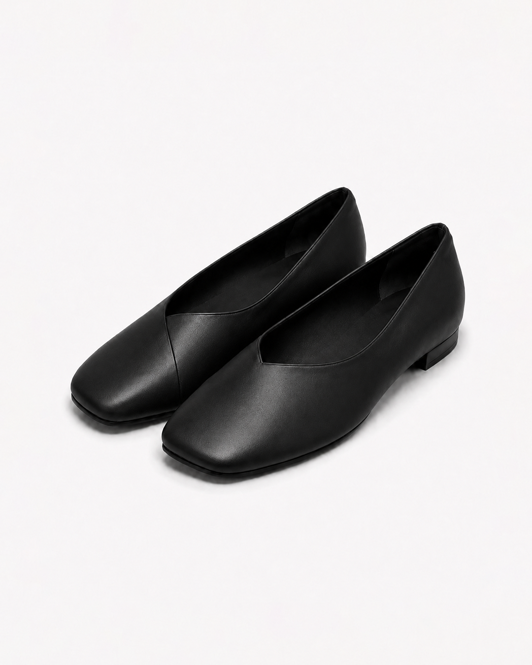 Solene Flat In Black - Image 2